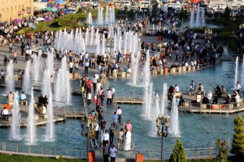 Işid Katliamından Kaçanlar Hewler'de Stres Atıyorlar