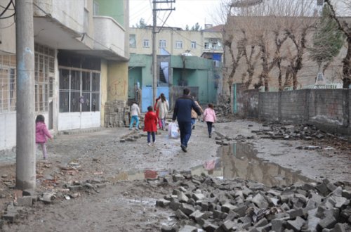 Yasak sonrası Silopi’den yıkım görüntüleri