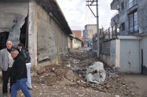 Yasak sonrası Silopi’den yıkım görüntüleri