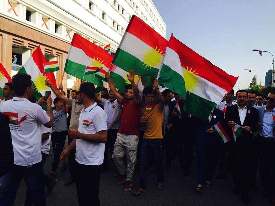 Bağımsızlık ve Referandum Karnavalı'ndan renki görüntüler