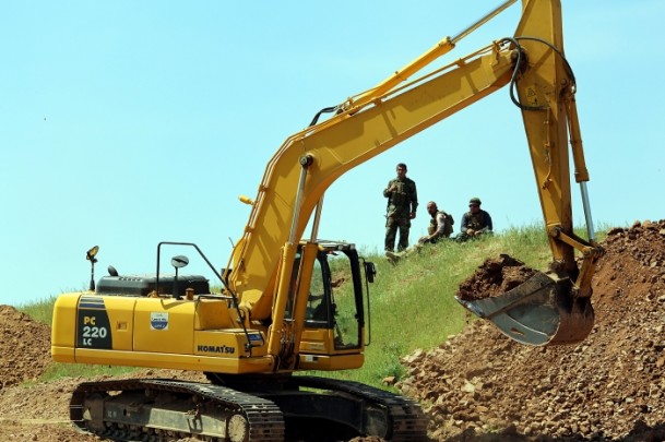 İşte Kürtler Arasında Kriz Çıkartan Hendek