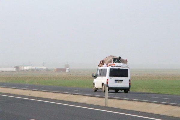 Operasyon sinyali verilen Nusaybin'den göç başladı