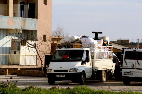 Operasyon sinyali verilen Nusaybin'den göç başladı