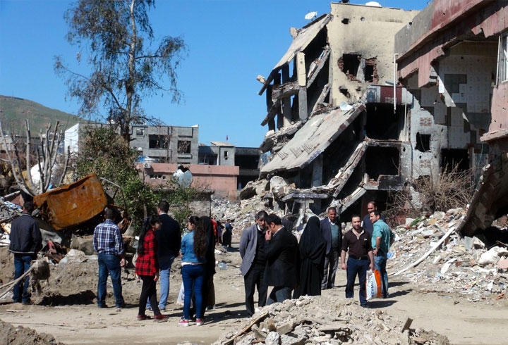 Operasyonlar Cizre'yi enkaza çevirdi!