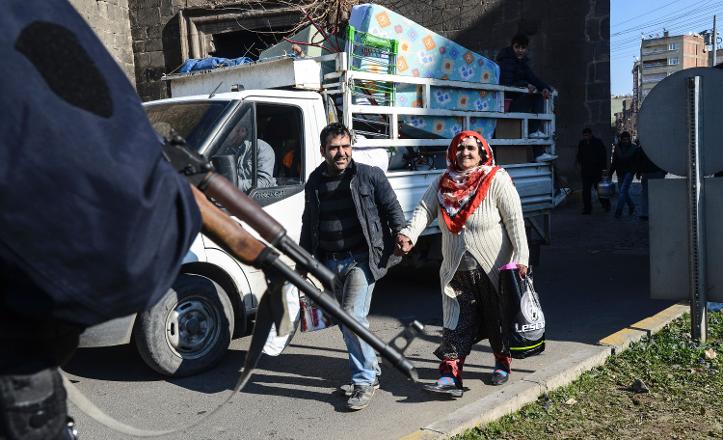 Sur'da genişletilen yasak sonrası göç