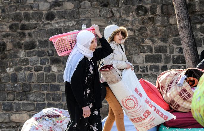 Sur'da genişletilen yasak sonrası göç