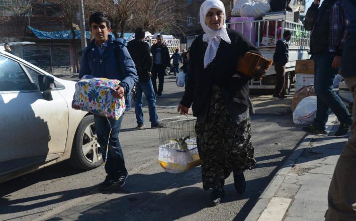 Sur'da genişletilen yasak sonrası göç