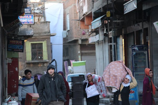 Sur'da genişletilen yasak sonrası göç