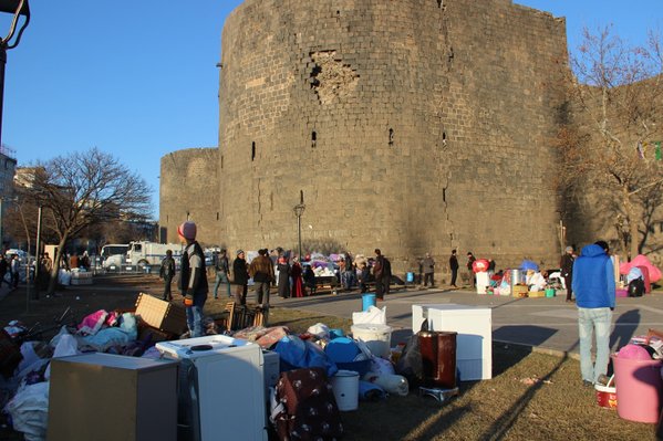 Sur'da genişletilen yasak sonrası göç