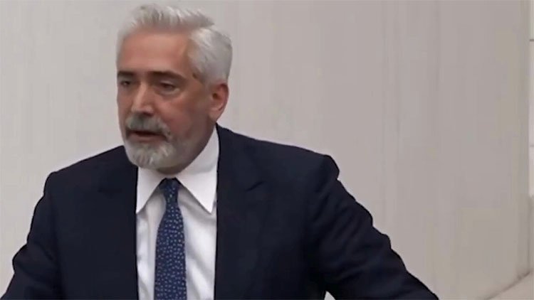 AK Partili Ensarioğlu: Peşmergenin gidişinden sonra Kobani kurtuldu