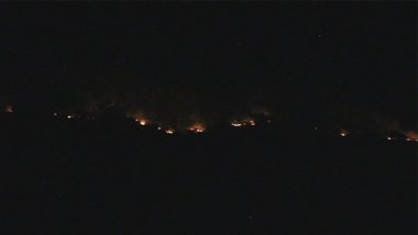 Amedi'ye bağlı köyde bombardıman sonrası yangın