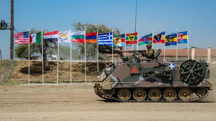 Yunan Ordusu Türk sınırını geçiş tatbikatı yaptı