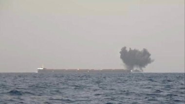Husiler: İsrail'e ait bir gemiyi vurduk