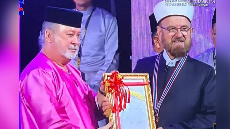 Malezya'dan Dr. Ali Karadaği'ye Peygamber Hicreti Ödülü