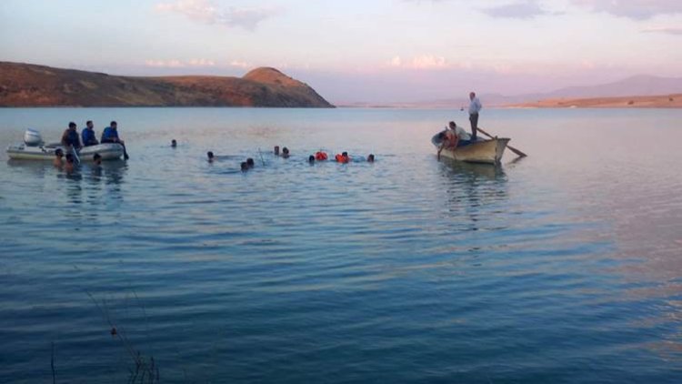 Mûş: 5 kes ketibûn golê, cesedên 4an hatin dîtin