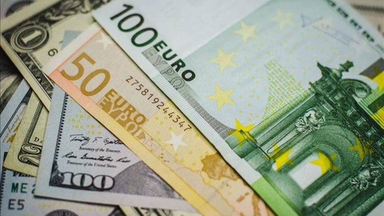 Dolar ve Euro haftaya yükselişle başladı: Rekora yürüyorlar