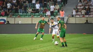 Amedspor li mala xwe têk çû