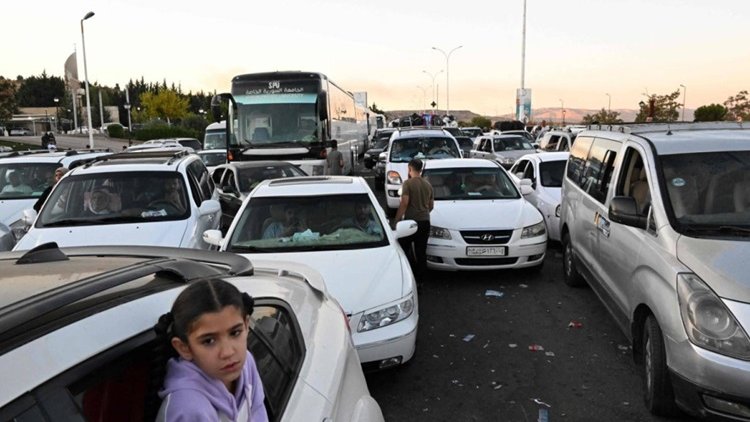 İsrail'in Lübnan'a saldırısından korkan 30 binden fazla kişi Suriye'ye kaçtı