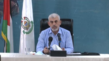 İranlılar Hamas lideri Sinvar'ı 'İsrail ajanı' ilan etti