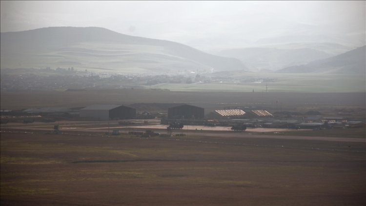 Deyrezzor'da ABD üssüne roketli saldırı