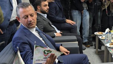 Özgür Özel, Amedspor’u ziyaret etti