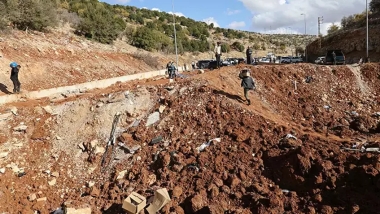 İsrail, Suriye-Lübnan arasındaki sınır kapısını vurdu