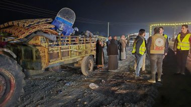 Dezgeha Xêrxwaziya Barzanî pêşwazî li malbatên vegeriyane Efrînê dike