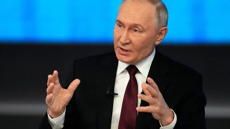 Putin: 'Türkiye, Kürt oluşumları Suriye sınırından uzaklaştırmak için operasyon düzenleyebilir'