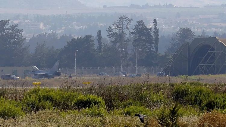 ABD  Kıbrıs’taki hava üssünü Ortadoğu için insani yardım noktası olarak geliştirmeyi planlıyor