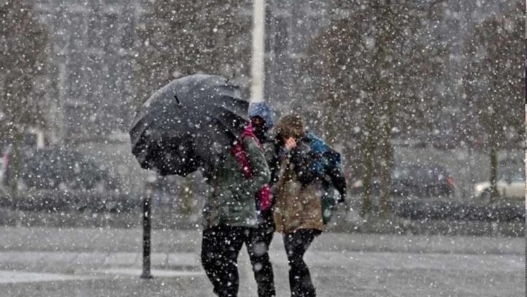 Meteorolojiden çok sayıda kente sarı kodlu uyarı: Kar ve kuvvetli yağış bekleniyor