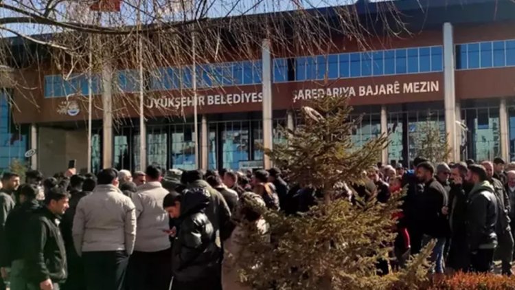 Van Büyükşehir Belediyesi’ne kayyum atandı