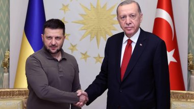 Ukrayna Devlet Başkanı Zelenskiy yarın Erdoğan ile görüşecek