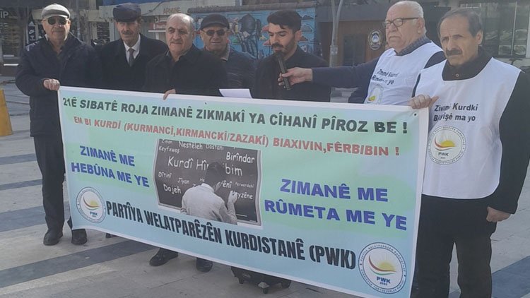 PWK Şaxa Batmanê Roja Zimanê Zikmakî Pîroz Kir