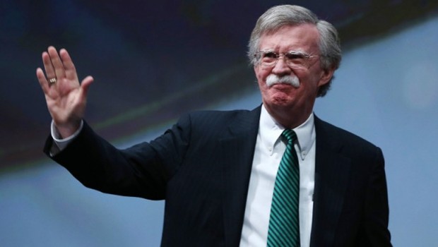 John Bolton: Divê cîhan rêzê li encamên referandûmê bigire