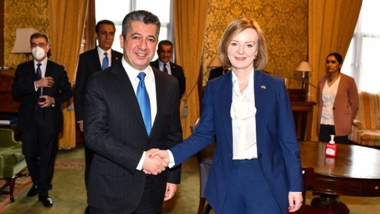 Mesrûr Barzanî pîrozbahî li Liz Truss kir