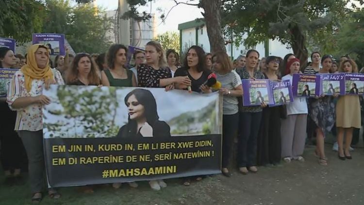 Li Amedê kuştina Jîna Emînî hat protestokirin