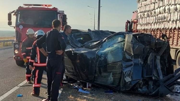 Li Meletiyê bûyera trafîkê: 2 kesan canê xwe ji dest dan