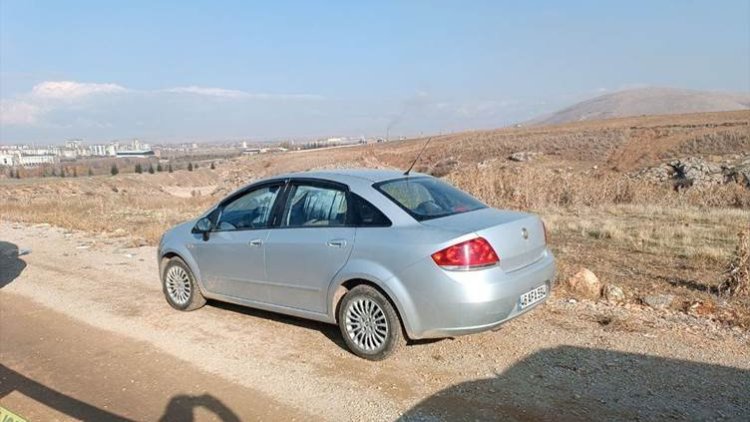 Li Gurgumê kesek di otomobîla xwe de mirî hat dîtîn