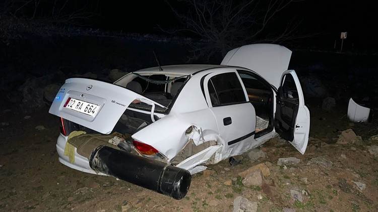 Li Rihayê otomobîl wergeriya: 3 Kes birîndar bûn