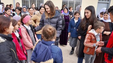 Angelina Jolie û Nadya Murad serdana Şengalê kirin