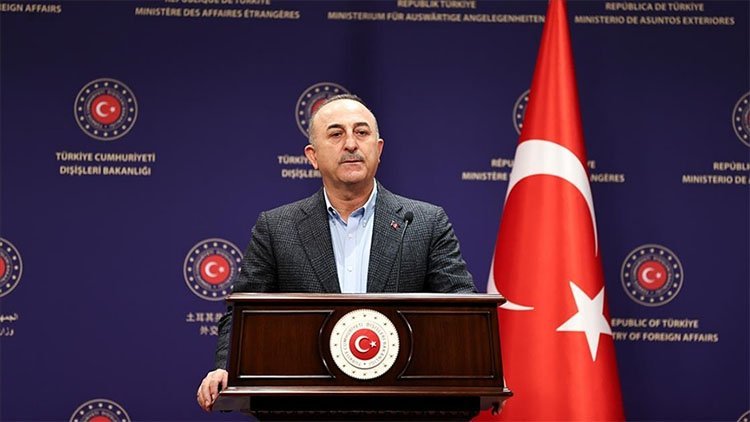 Çavuşoglu li ser vekirina deriyên sînorî yên di bin kontrola YPGê de daxuyanî da