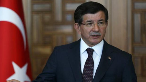 Davutoğlu: HDP karar vermeli. Silah mı demokrasi mi?