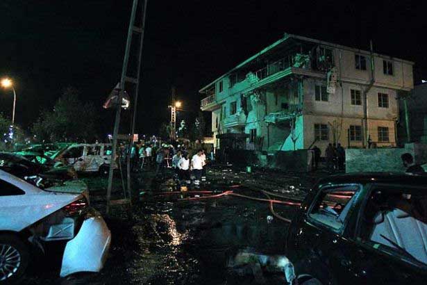 İstanbul'da polis karakoluna bombalı saldırı