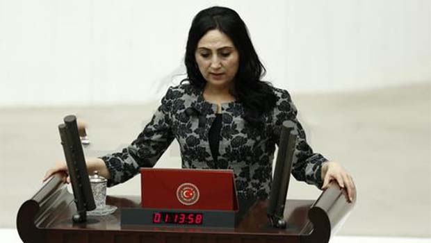 HDP'de Yeminini En Düzgün Okuyan İsim Yüksekdağ Oldu