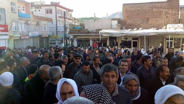 Yüksek: Halk kendisine baskı uygulayanlarla yaşamak istemeyebilir