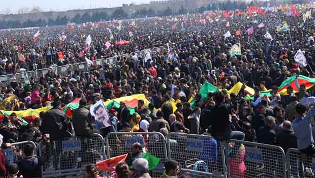 İstanbul'da Newroz alanına giden yollar kapatılıyor