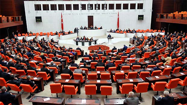 AKP'den dokunulmazlık açıklaması