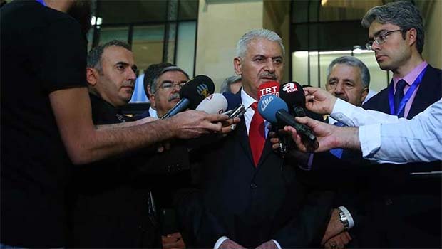 Binali Yıldırım: PKK ile konuşulacak tek konu Türk bayrağı