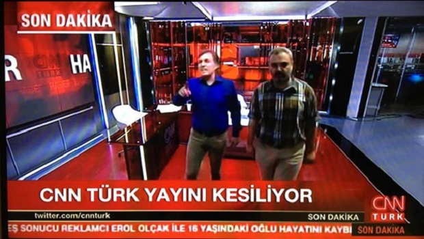 CNN Türk binasında büyük arbede