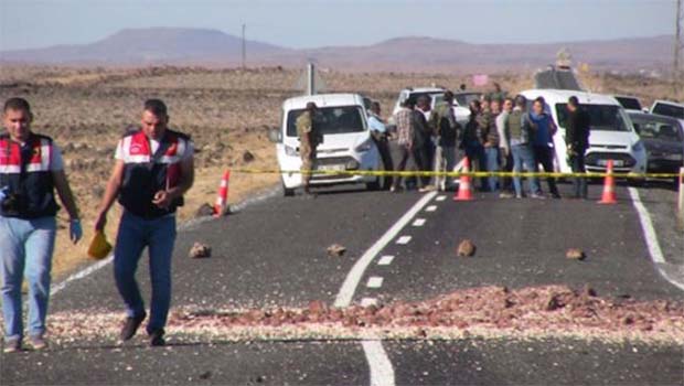 Urfa'da askeri aracın geçişi sırasında patlama